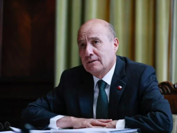 Golpe al bolsillo: combustibles registran alza histórica en Chile y presionan costos productivos