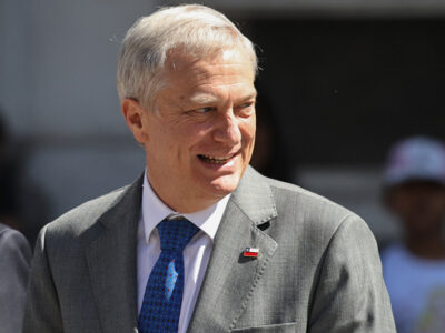 Nuevo golpe al bolsillo: fuerte alza de combustibles en Chile presiona la inflación y los costos productivos