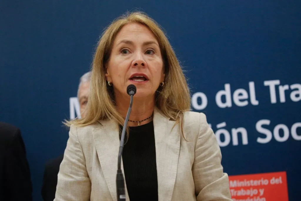 El plan de reconstrucción de Kast alinea a la CPC y abre debate sobre inversión, impuestos y reactivación económica en Chile.