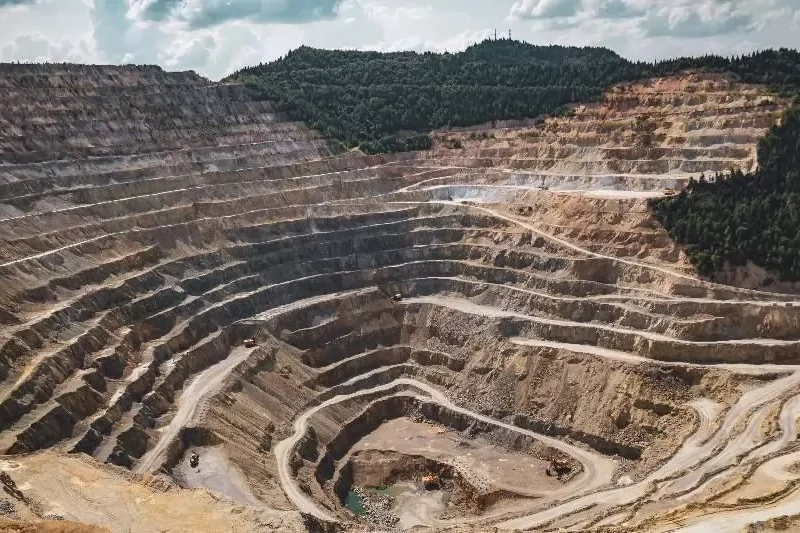 Morgan Stanley identifica a cinco mineras clave para la economía espacial. Los minerales críticos serán esenciales en la nueva carrera global.