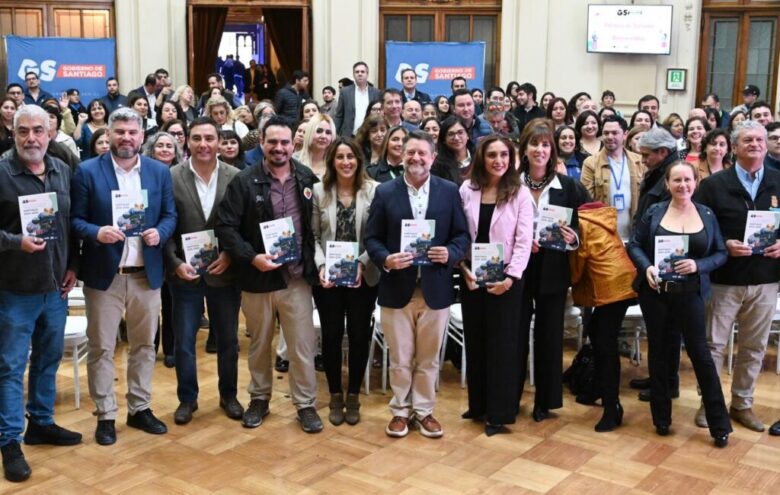 Santiago lanza su estrategia de turismo al 2035 para posicionarse como destino internacional, con foco en sostenibilidad, vino y eventos.