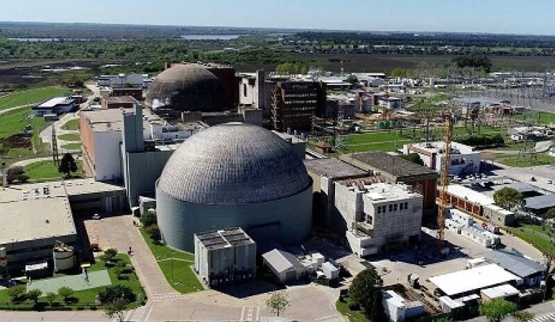 Argentina presentó una nueva política nuclear enfocada en exportaciones, seguridad energética y liderazgo regional en América Latina.