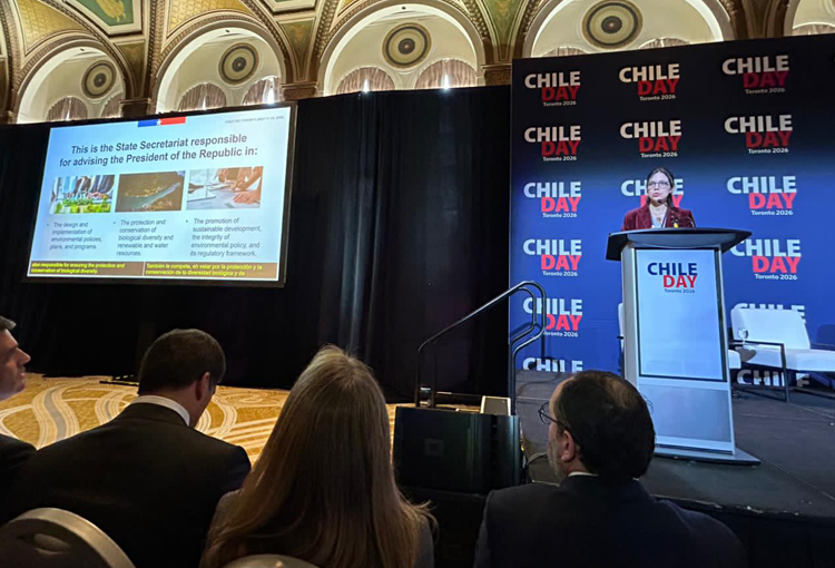 Chile busca acelerar inversiones con seguridad jurídica y sostenibilidad, reduciendo tiempos de evaluación ambiental sin bajar estándares.