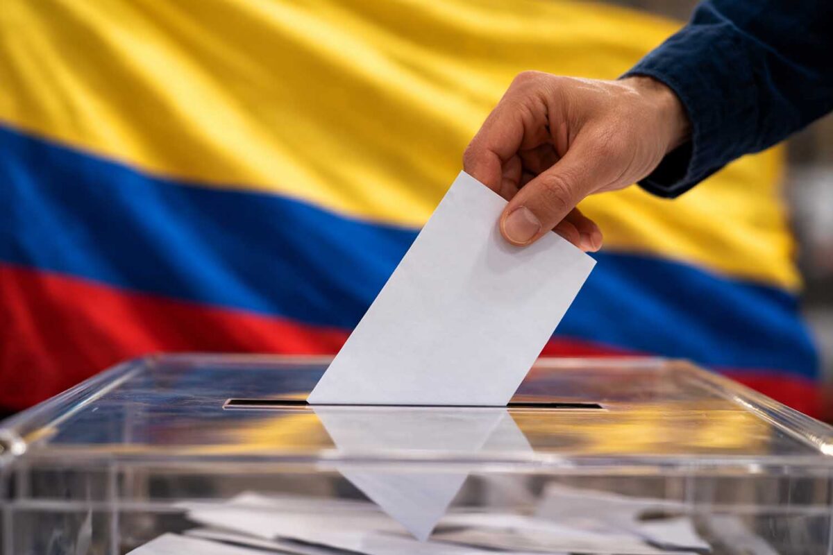 Las elecciones en Colombia entran en su etapa decisiva con encuestas ajustadas, y crecimiento de la ultraderecha