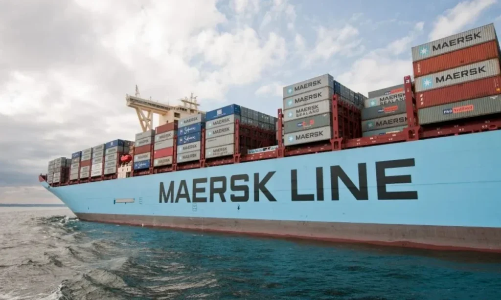 Maersk advirtió un escenario complejo para la logística internacional por tensiones en Asia-Pacífico y desvíos de rutas marítimas.