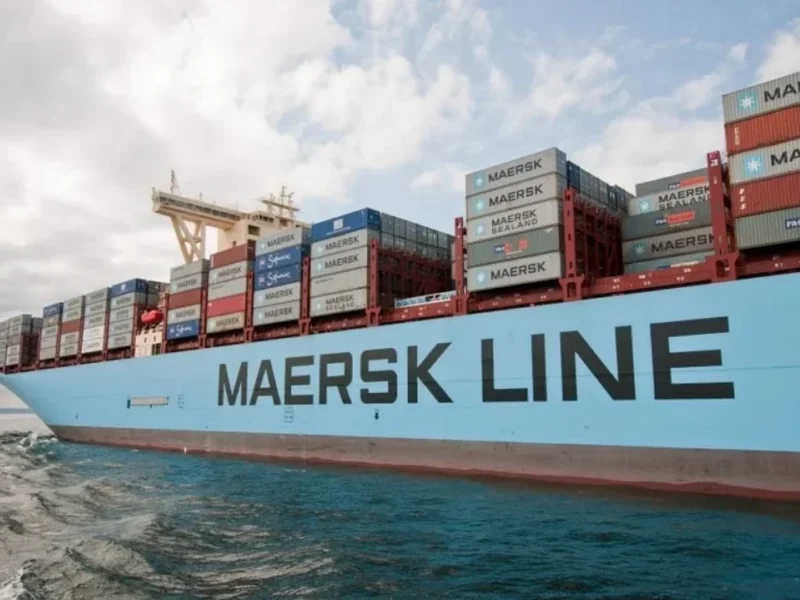 Maersk advirtió un escenario complejo para la logística internacional por tensiones en Asia-Pacífico y desvíos de rutas marítimas.