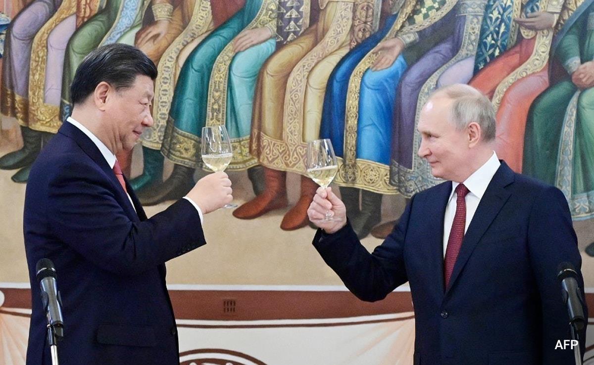Putin llegó a China para reunirse con Xi Jinping tras la visita de Donald Trump, en medio de tensiones globales por Ucrania, Taiwán y la disputa entre potencias.