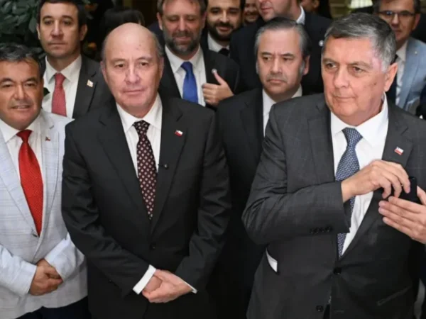 Megarreforma de Kast supera primera gran prueba y abre intenso debate político en Chile