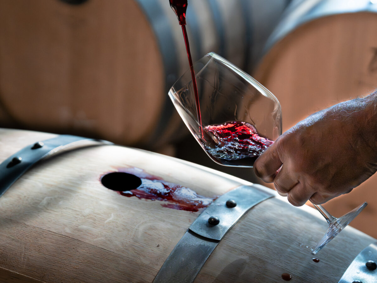 La crisis global del vino empuja a las viñas a producir menos y buscar más valor